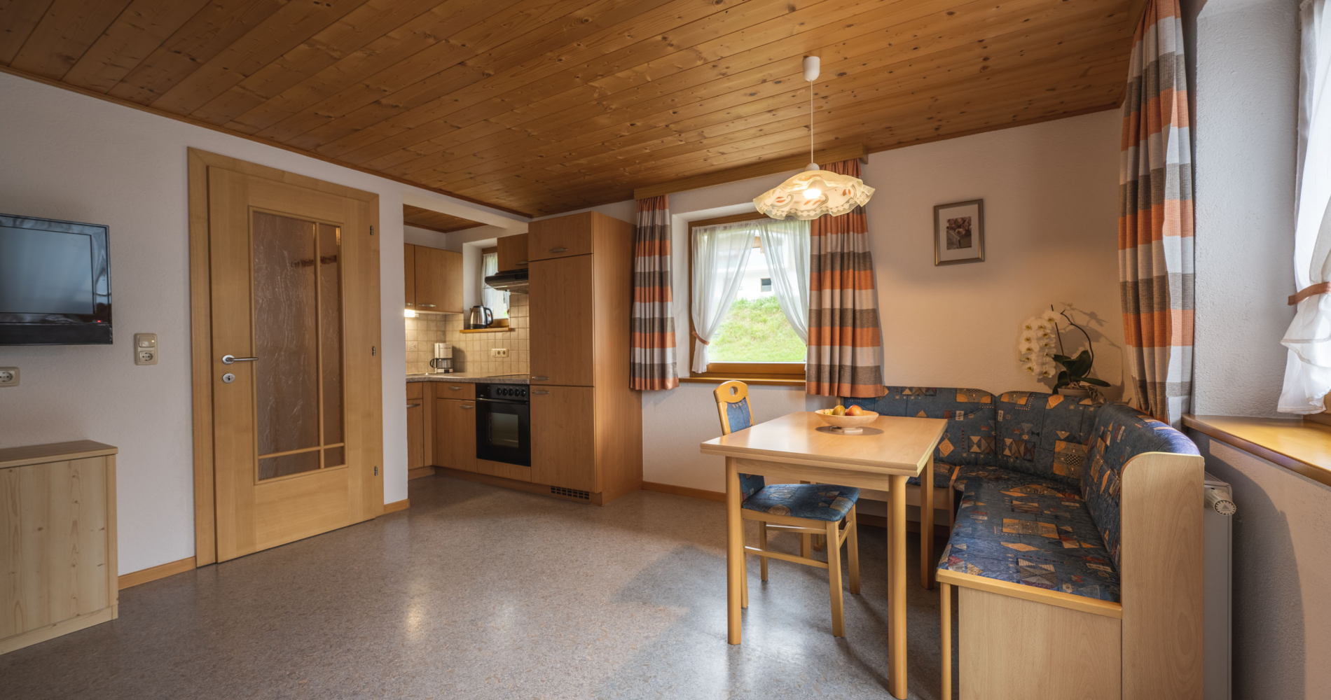 haus_waldheim_-_ferienwohnung_1_in_reschen_am_see_6_.jpg